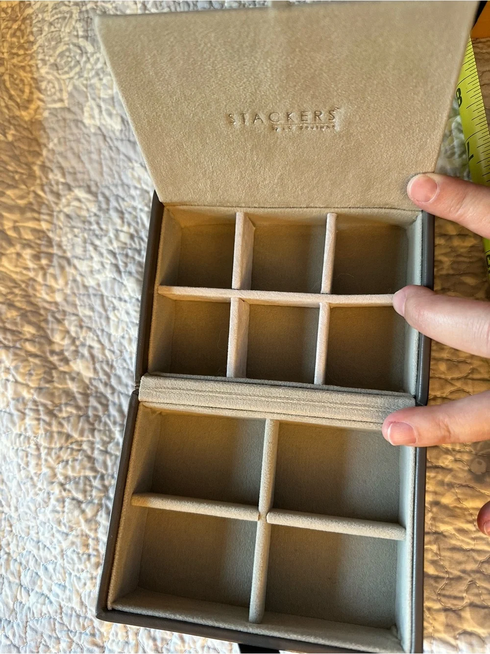 Stackers multi compartment